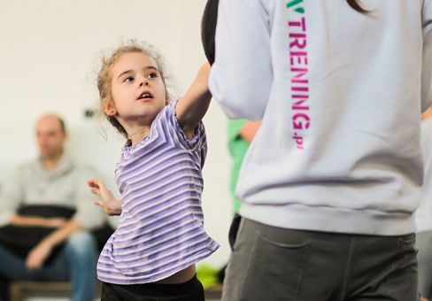 Czy Krav Maga jest dla każdego? Obalamy mity o treningach samoobrony