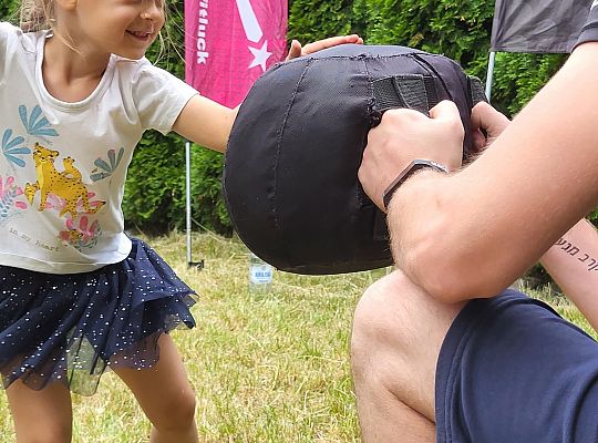 Jak treningi samoobrony budują pewność siebie u dzieci i młodzieży?